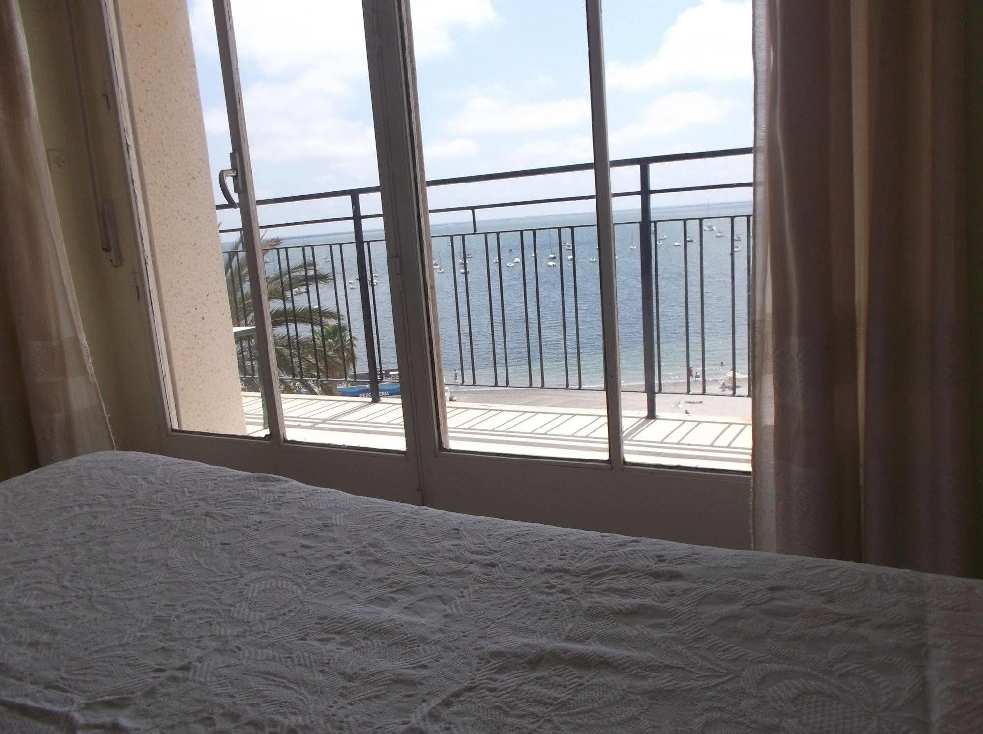 Hotel Lido Сантьяго-де-ла-Рибера Экстерьер фото